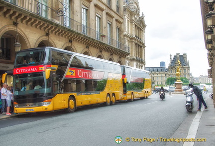 Cityrama departure point on rue des Pyramides